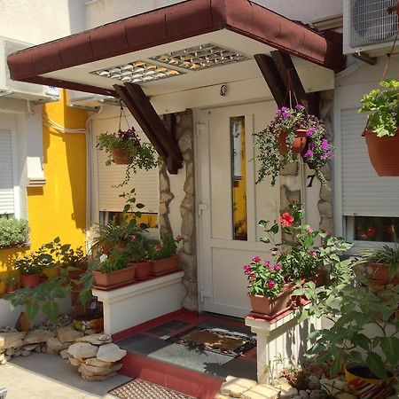 Guesthouse 7Even Mostar Bagian luar foto